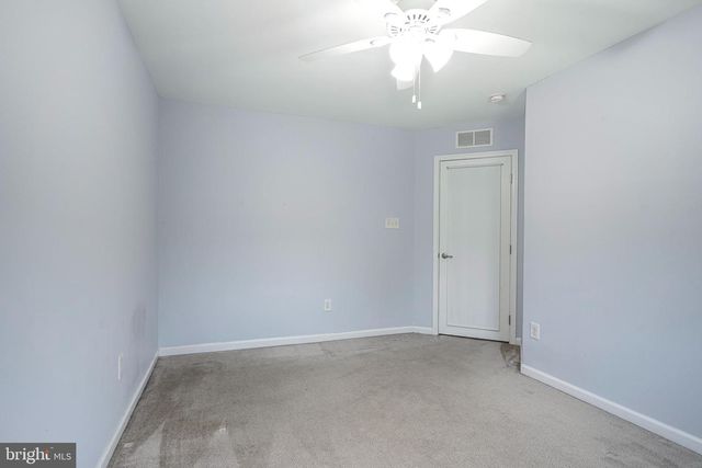 56 SUNDANCE DR, Hamilton, NJ 08619