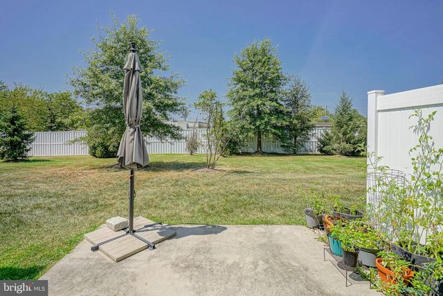 56 SUNDANCE DR, Hamilton, NJ 08619