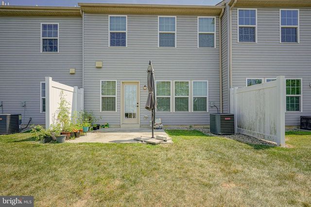 56 SUNDANCE DR, Hamilton, NJ 08619