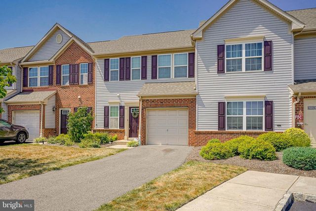 56 SUNDANCE DR, Hamilton, NJ 08619