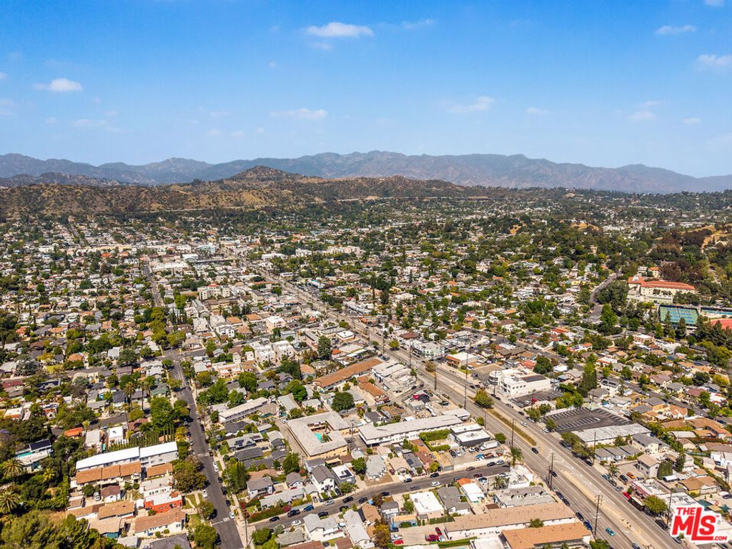 Image 18 of property listing at 4401 Westdale Avenue, Los Angeles, CA 90041