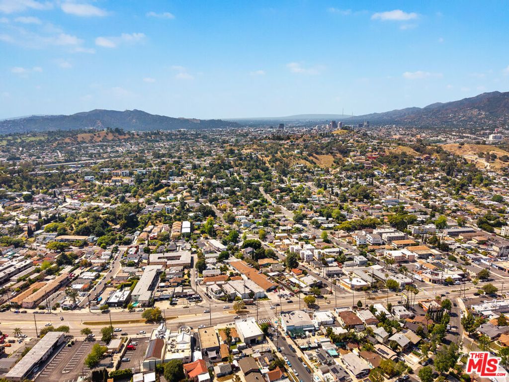 Image 19 of property listing at 4401 Westdale Avenue, Los Angeles, CA 90041