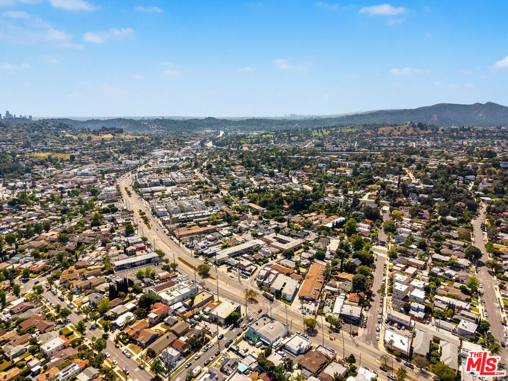 Image 20 of property listing at 4401 Westdale Avenue, Los Angeles, CA 90041