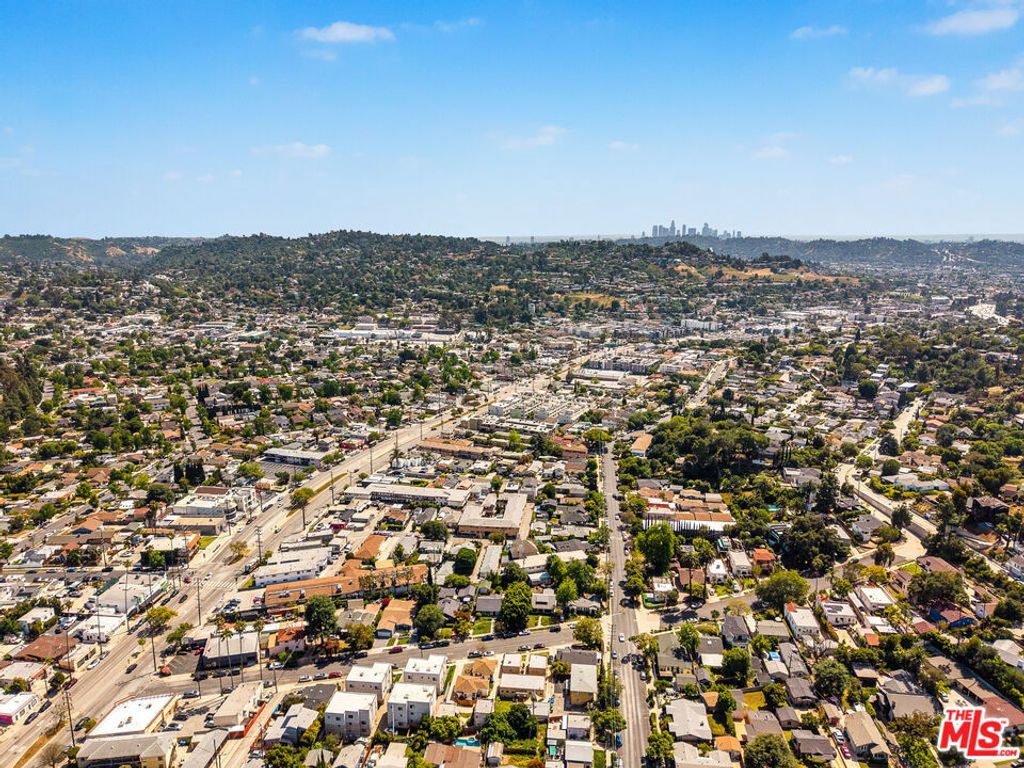 Image 21 of property listing at 4401 Westdale Avenue, Los Angeles, CA 90041