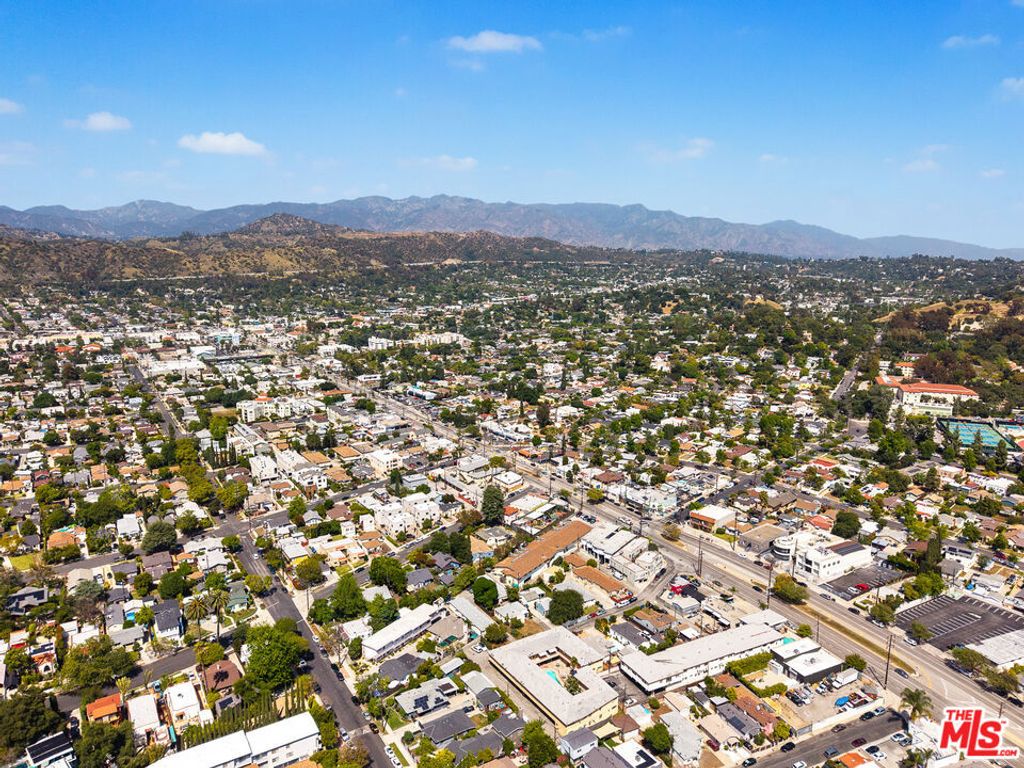 Image 23 of property listing at 4401 Westdale Avenue, Los Angeles, CA 90041