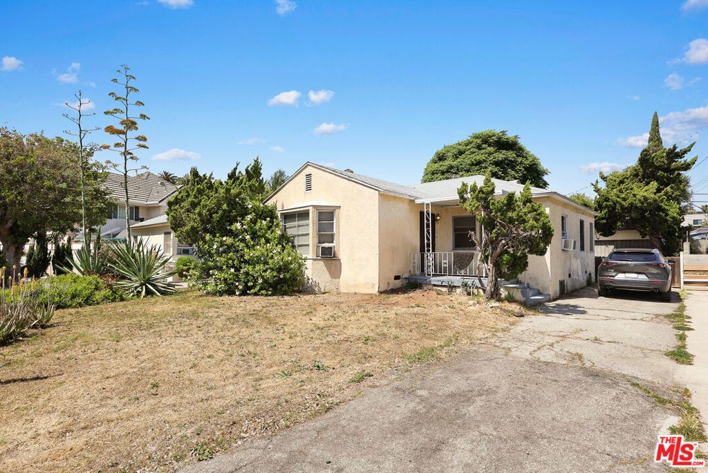 Image 3 of property listing at 4401 Westdale Avenue, Los Angeles, CA 90041