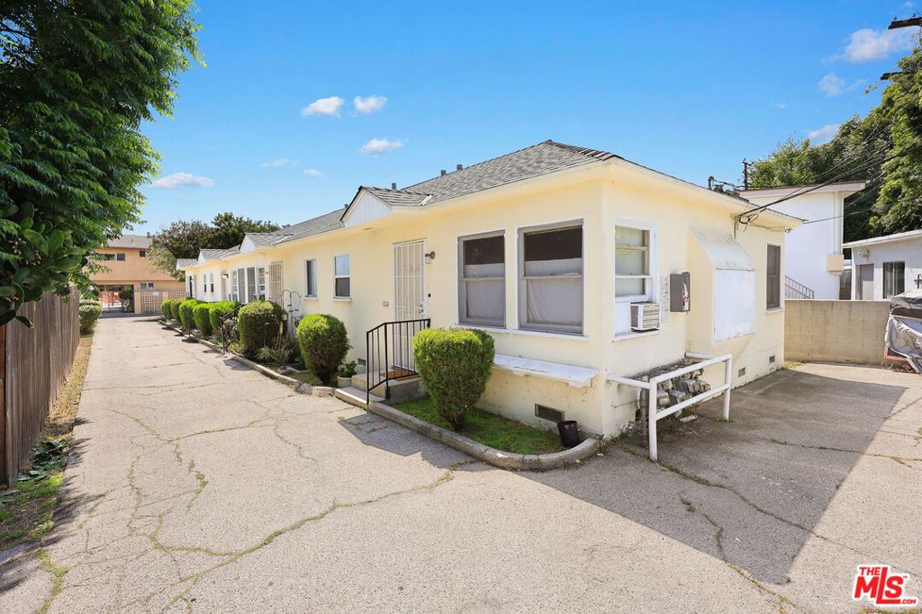 Image 6 of property listing at 4401 Westdale Avenue, Los Angeles, CA 90041