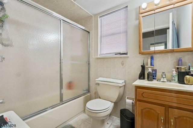 19 Halleck St, Newark City, NJ 07104
