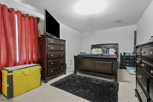 19 Halleck St, Newark City, NJ 07104