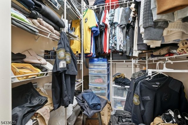 19 Halleck St, Newark City, NJ 07104