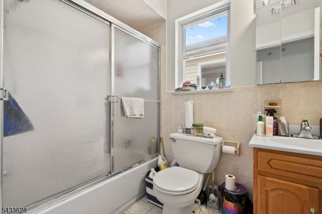 19 Halleck St, Newark City, NJ 07104