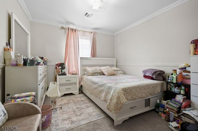 19 Halleck St, Newark City, NJ 07104