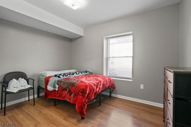 19 Halleck St, Newark City, NJ 07104