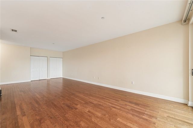 5570 Centre Ave 306, Shadyside, PA 15232