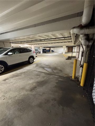 5570 Centre Ave 306, Shadyside, PA 15232