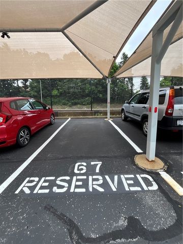 5570 Centre Ave 306, Shadyside, PA 15232