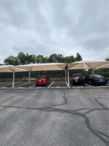 5570 Centre Ave 306, Shadyside, PA 15232