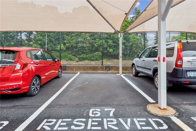 5570 Centre Ave 306, Shadyside, PA 15232