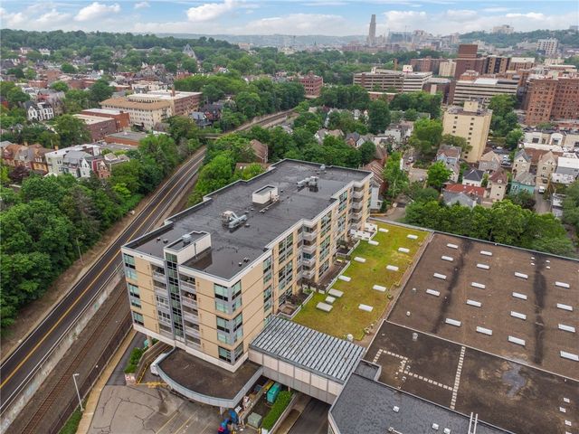 5570 Centre Ave 306, Shadyside, PA 15232