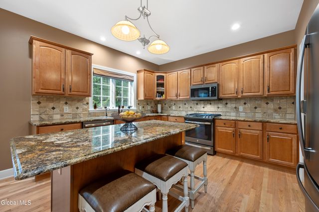 14 Little Drive, Malta, NY 12020
