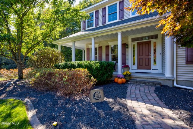 14 Little Drive, Malta, NY 12020