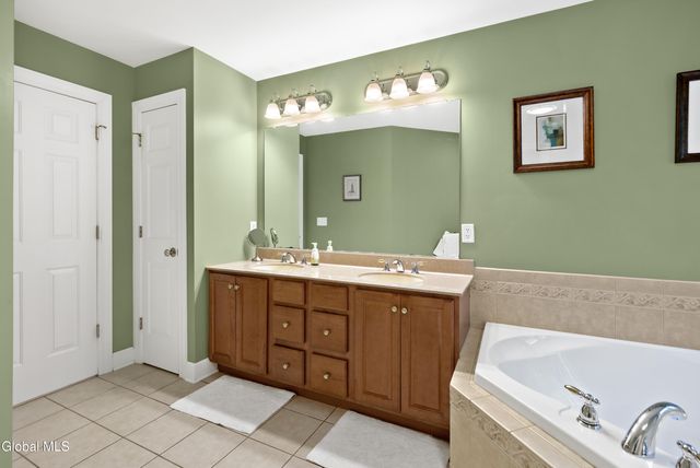 14 Little Drive, Malta, NY 12020