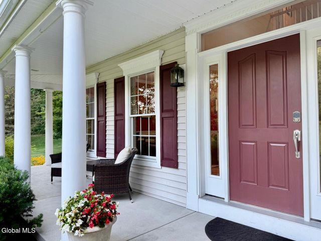 14 Little Drive, Malta, NY 12020