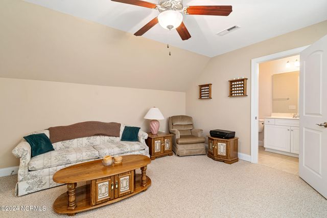 227 October Glory Drive, Wallace, NC 28466