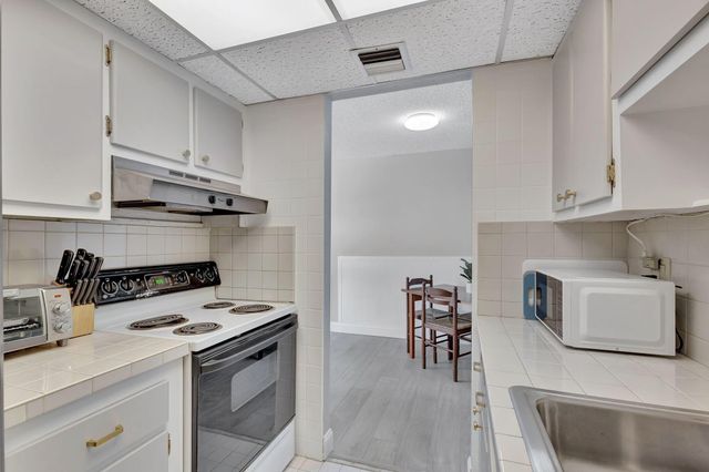 1131 SE 4th Street 2030, Boynton Beach, FL 33435