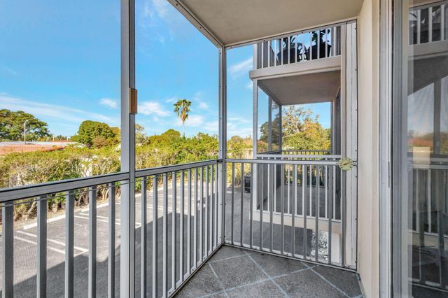 1131 SE 4th Street 2030, Boynton Beach, FL 33435