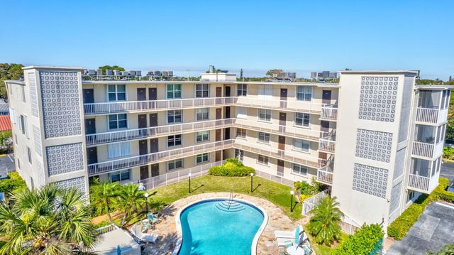 1131 SE 4th Street 2030, Boynton Beach, FL 33435