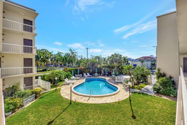 1131 SE 4th Street 2030, Boynton Beach, FL 33435