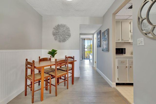 1131 SE 4th Street 2030, Boynton Beach, FL 33435