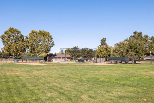 461 Burgess Drive 4, Menlo Park, CA 94025