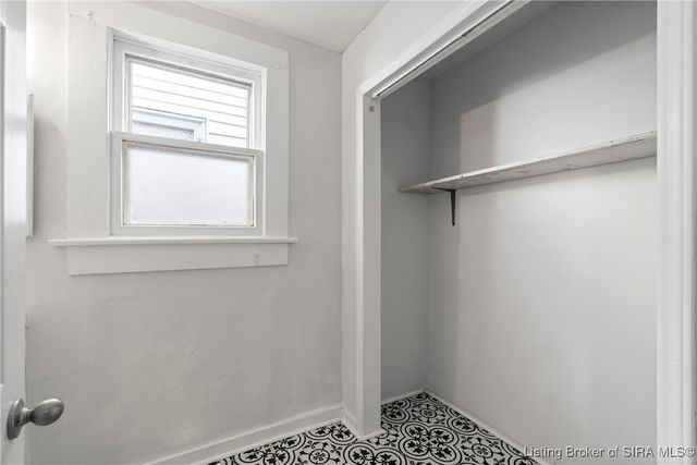 1825 Center Street, New Albany, IN 47150