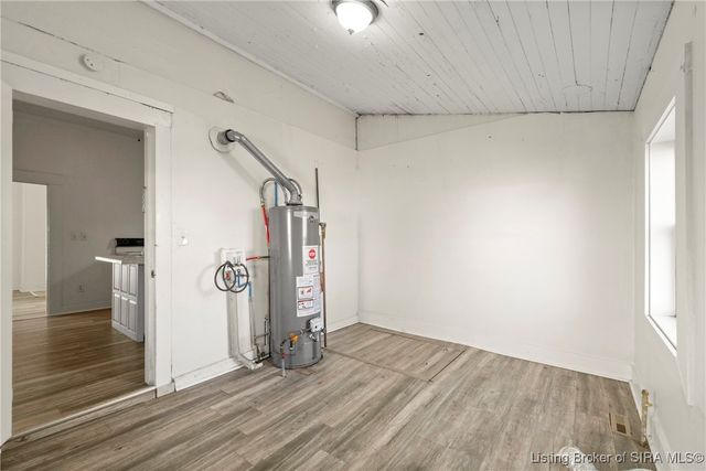 1825 Center Street, New Albany, IN 47150