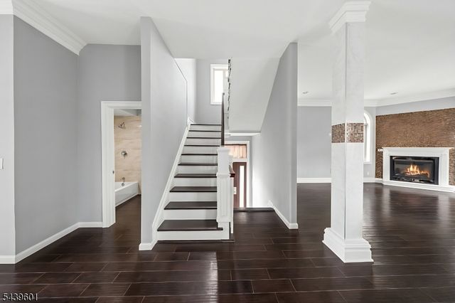 69 Summit Rd, Elizabeth City, NJ 07208