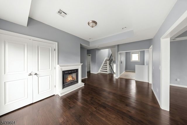 69 Summit Rd, Elizabeth City, NJ 07208