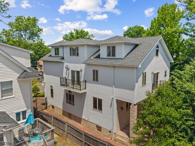 69 Summit Rd, Elizabeth City, NJ 07208