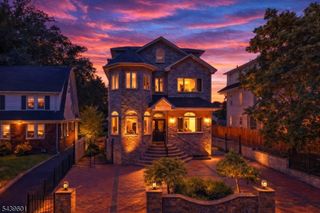 69 Summit Rd, Elizabeth City, NJ 07208
