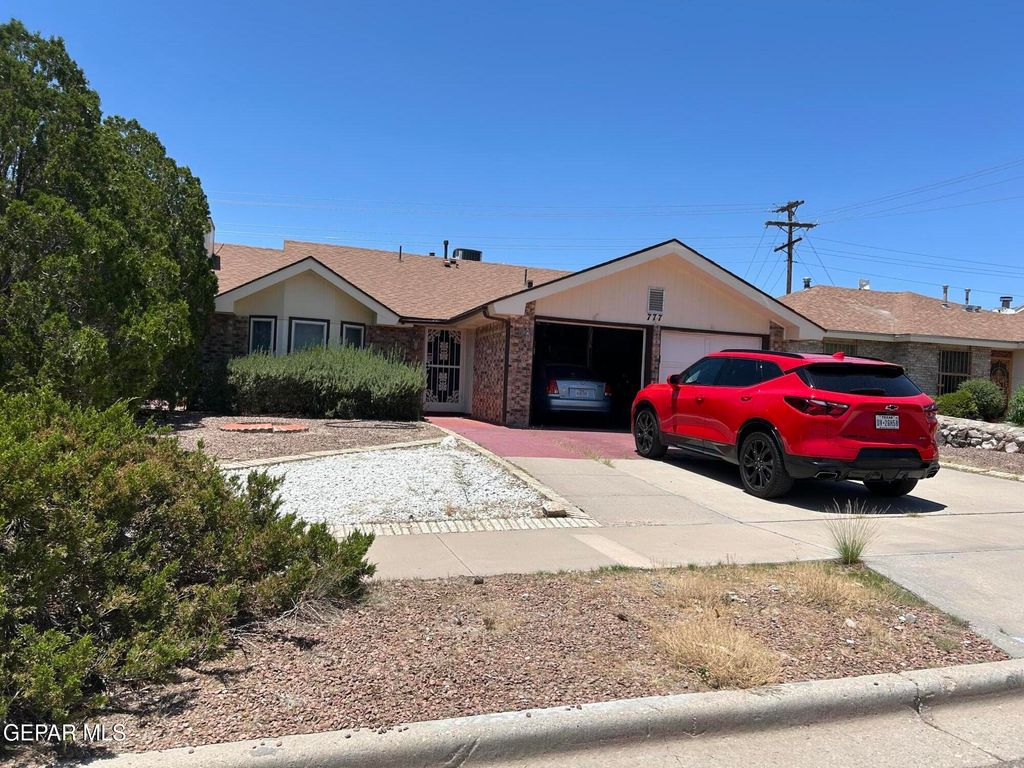 777 MARTHA GALE Drive 777 Martha Gale, El Paso, TX 79912