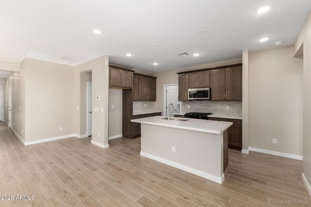 5609 N 205TH Lane, Buckeye, AZ 85396