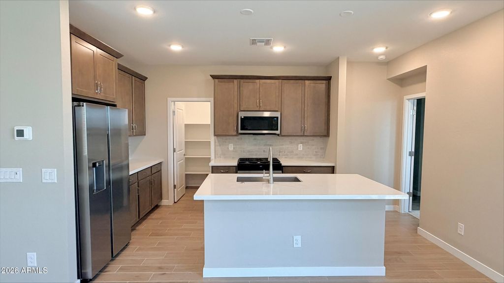 5609 N 205TH Lane, Buckeye, AZ 85396 — photo 3