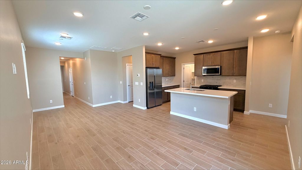 5609 N 205TH Lane, Buckeye, AZ 85396 — photo 4