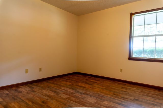 504 Green Oak Lane, White Hall, AR 71602