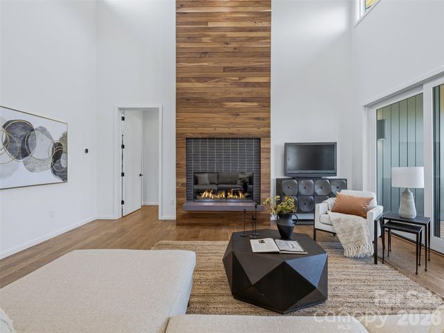 140 Upperfell Court, Asheville, NC 28803
