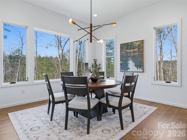 140 Upperfell Court, Asheville, NC 28803