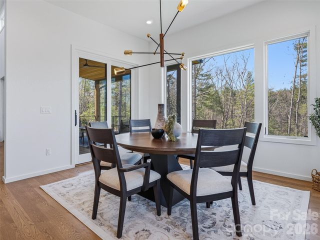 140 Upperfell Court, Asheville, NC 28803