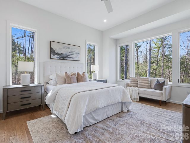 140 Upperfell Court, Asheville, NC 28803
