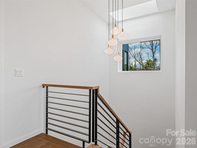 140 Upperfell Court, Asheville, NC 28803